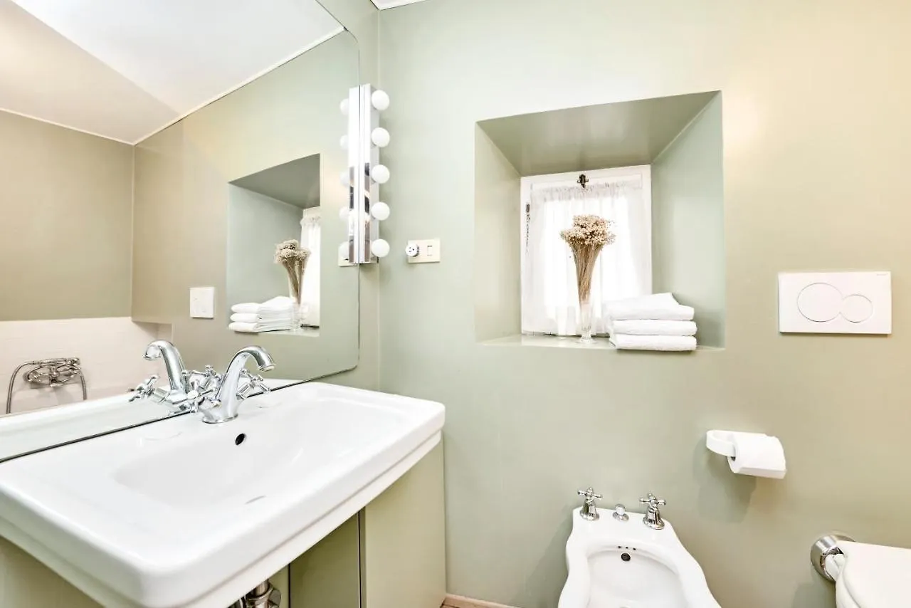 Campo De' Fiori Apartment Rome