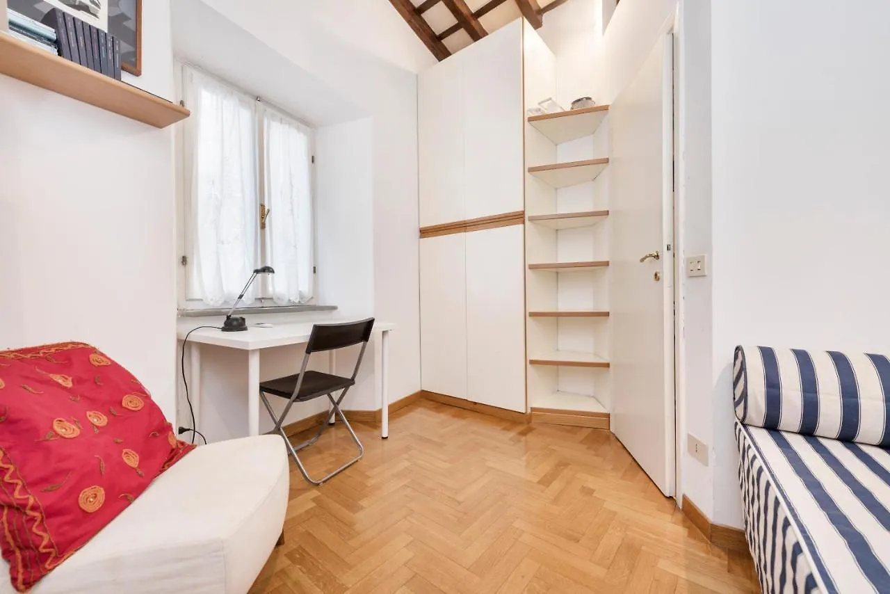 Campo De' Fiori Apartment Rome